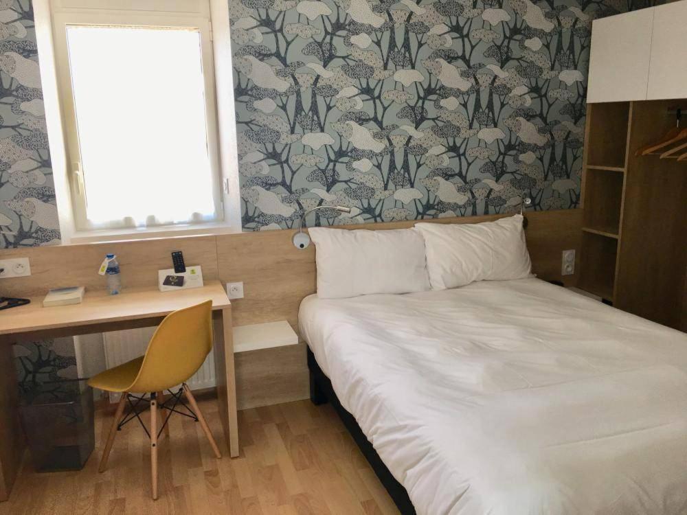Le Laurier Fleuri Hotel แวร์ตู ภายนอก รูปภาพ