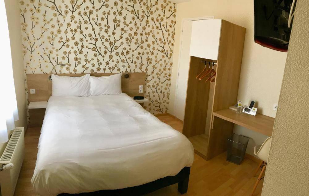 Le Laurier Fleuri Hotel แวร์ตู ภายนอก รูปภาพ